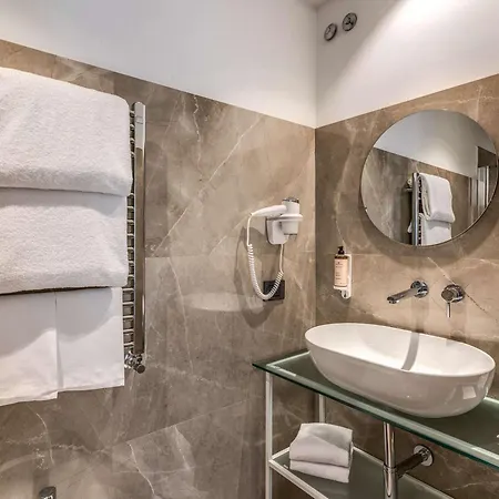 Mercure Centro Termini מלון 4*
