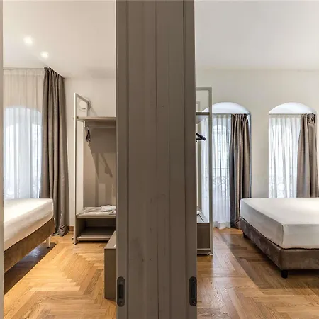 Mercure Centro Termini فندق