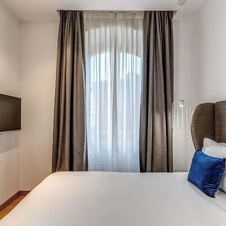 Hotel Mercure Centro Termini 4*