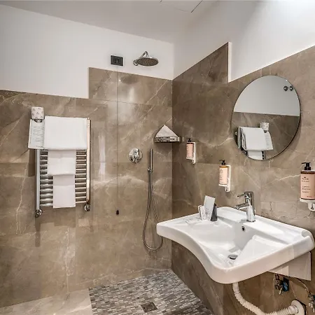 Hotel Mercure Centro Termini 4*