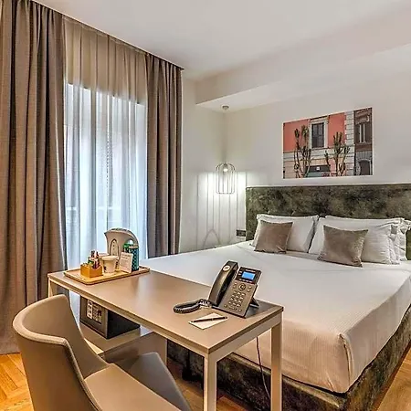 Mercure Centro Termini ホテル 4*